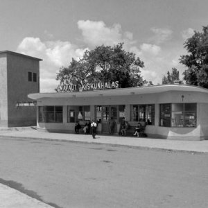 Kiskunhalas, autóbusz állomás-1960 (Forrás: Forrás)
